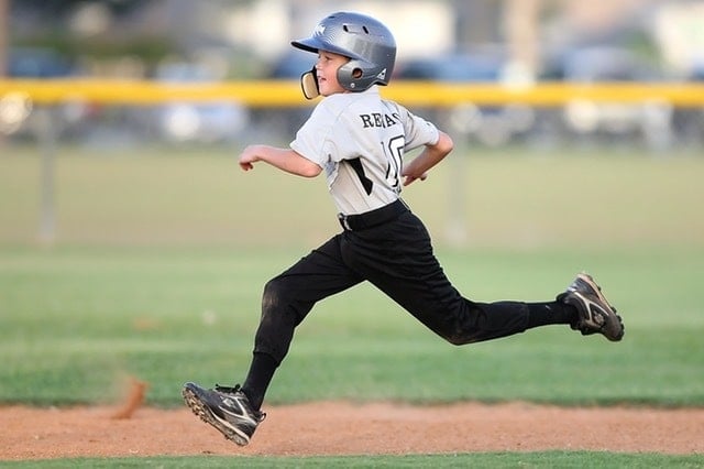 baseball player running sport 163239