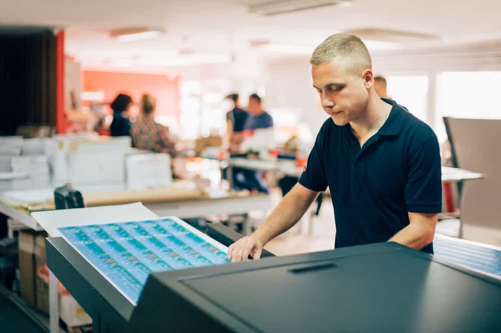 Outsourced vs. In-House Printing: Pros and Cons of Each