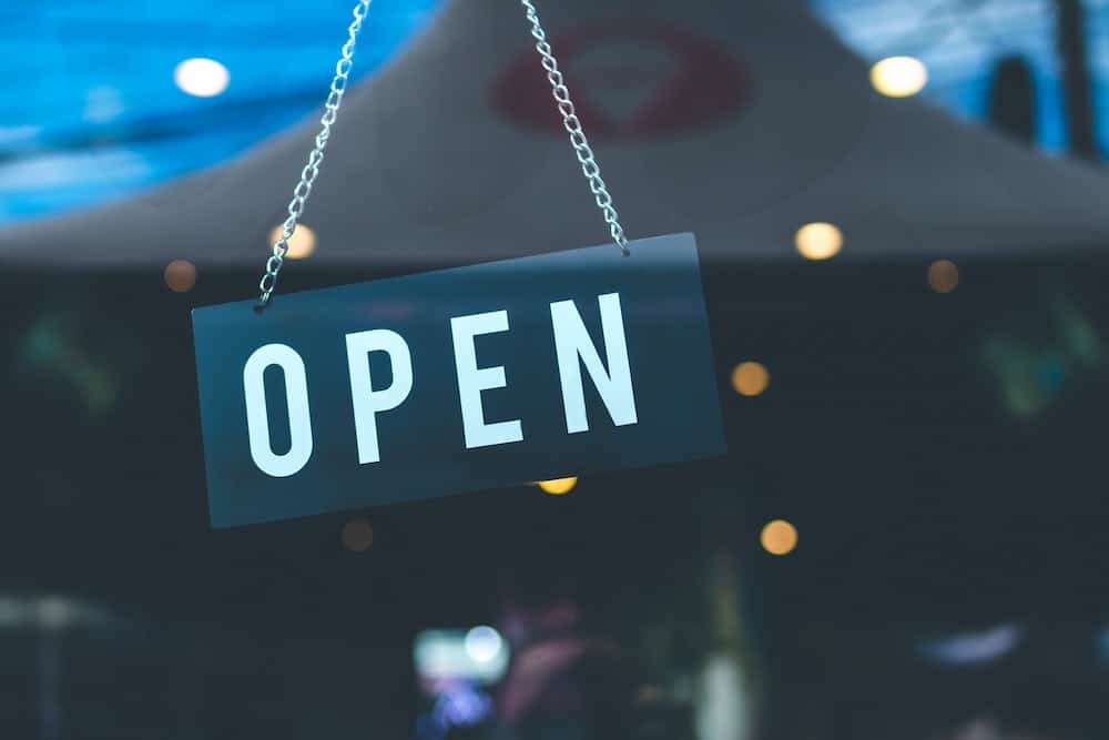 Hip Restaurant Branding Ideas: A Look at Rock’n Dough